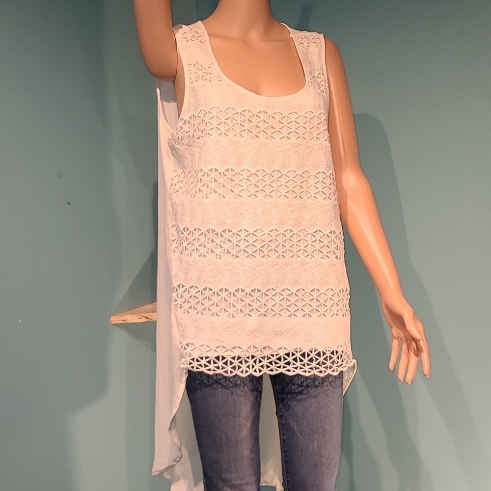 A. MOON cream hi-lo lace blouse